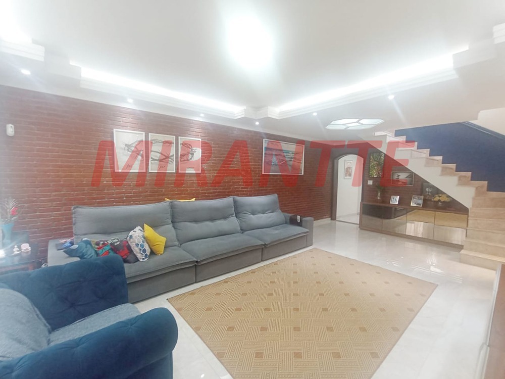 Sobrado de 257m² com 3 quartos em Vila Guilherme
