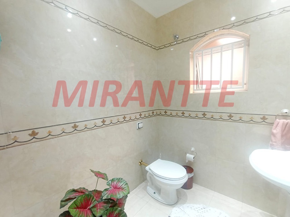 Sobrado de 257m² com 3 quartos em Vila Guilherme