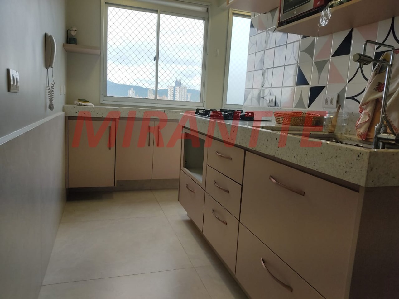 Apartamento de 53m² com 2 quartos em Vila Basileia