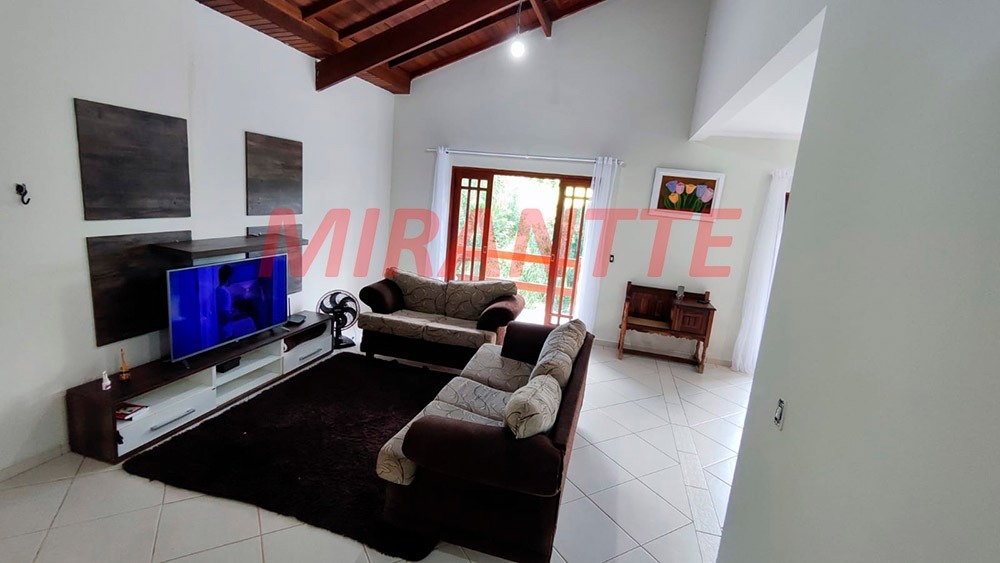 Sobrado de 280m² com 3 quartos em Barreiro