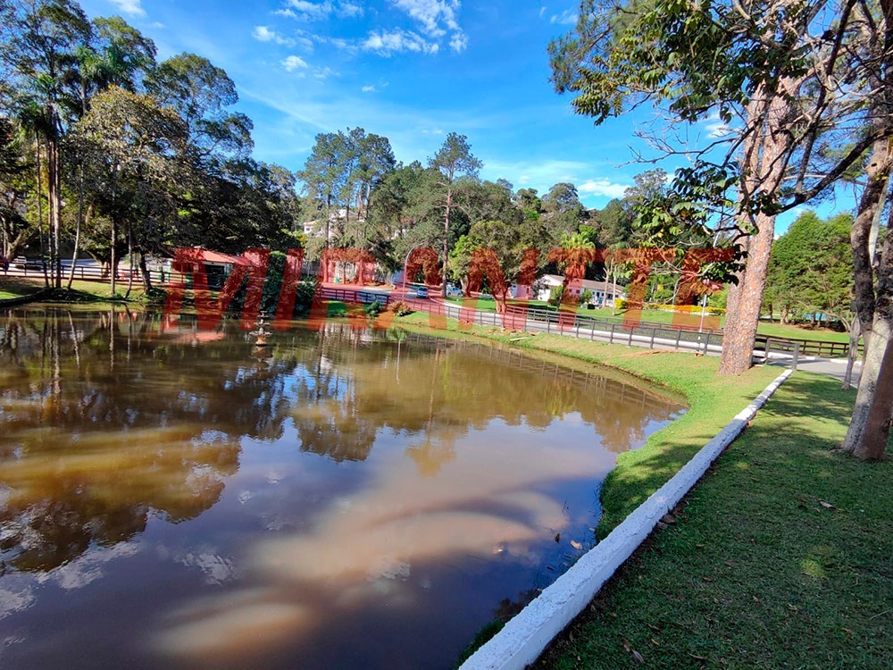 Sobrado de 280m² com 3 quartos em Barreiro