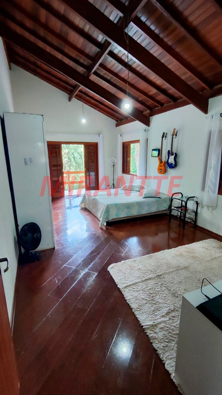 Sobrado de 280m² com 3 quartos em Barreiro