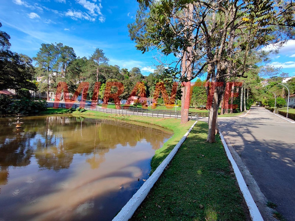 Sobrado de 280m² com 3 quartos em Barreiro