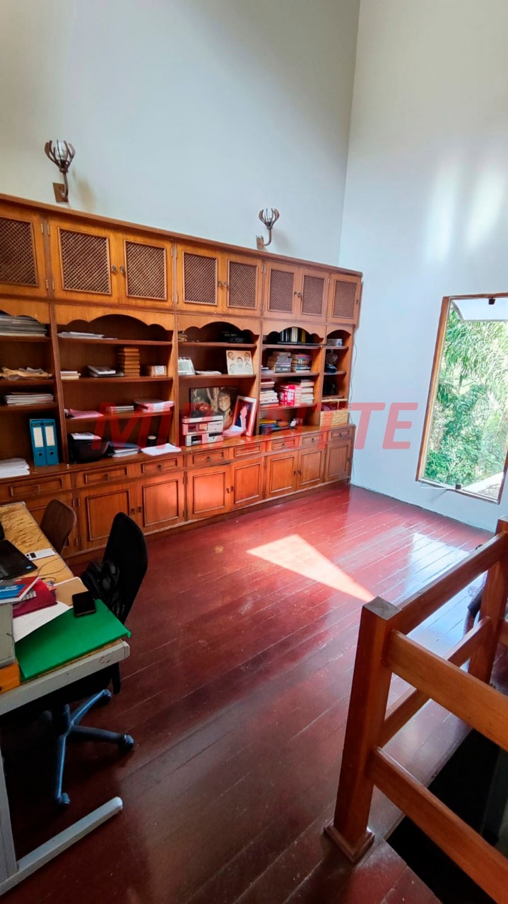Sobrado de 280m² com 3 quartos em Barreiro
