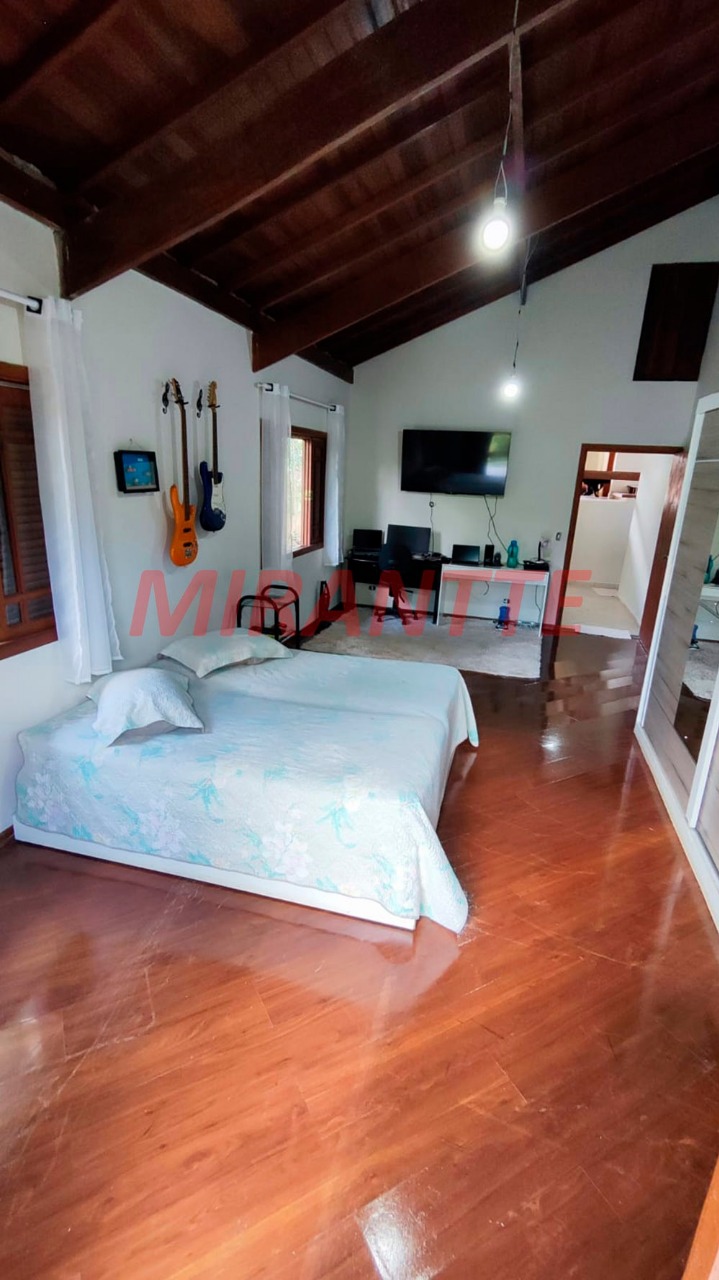 Sobrado de 280m² com 3 quartos em Barreiro