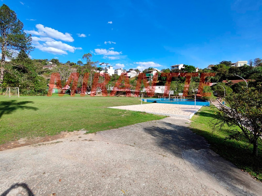 Sobrado de 280m² com 3 quartos em Barreiro