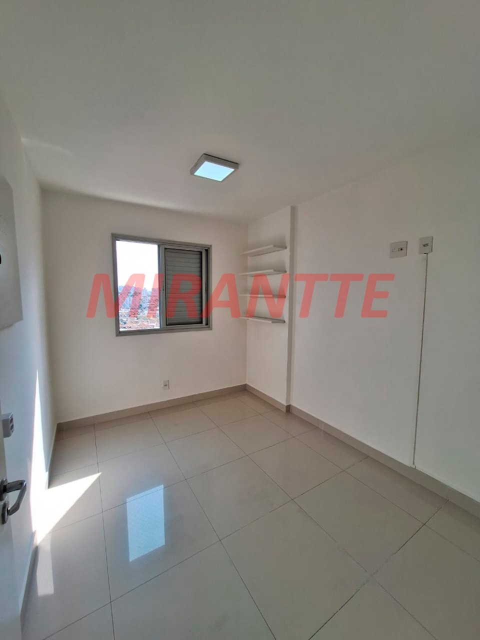 Apartamento de 51m² com 2 quartos em Jaçana