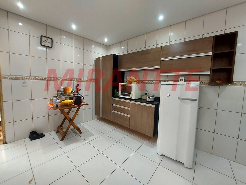 Sobrado de 220m² com 3 quartos em Vila Dionisia