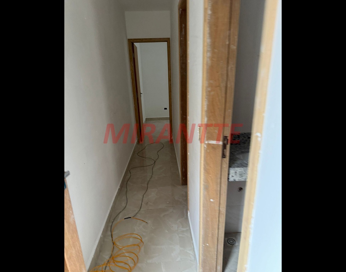 Apartamento de 45m² com 2 quartos em Vila Santa Terezinha (Zona Norte)
