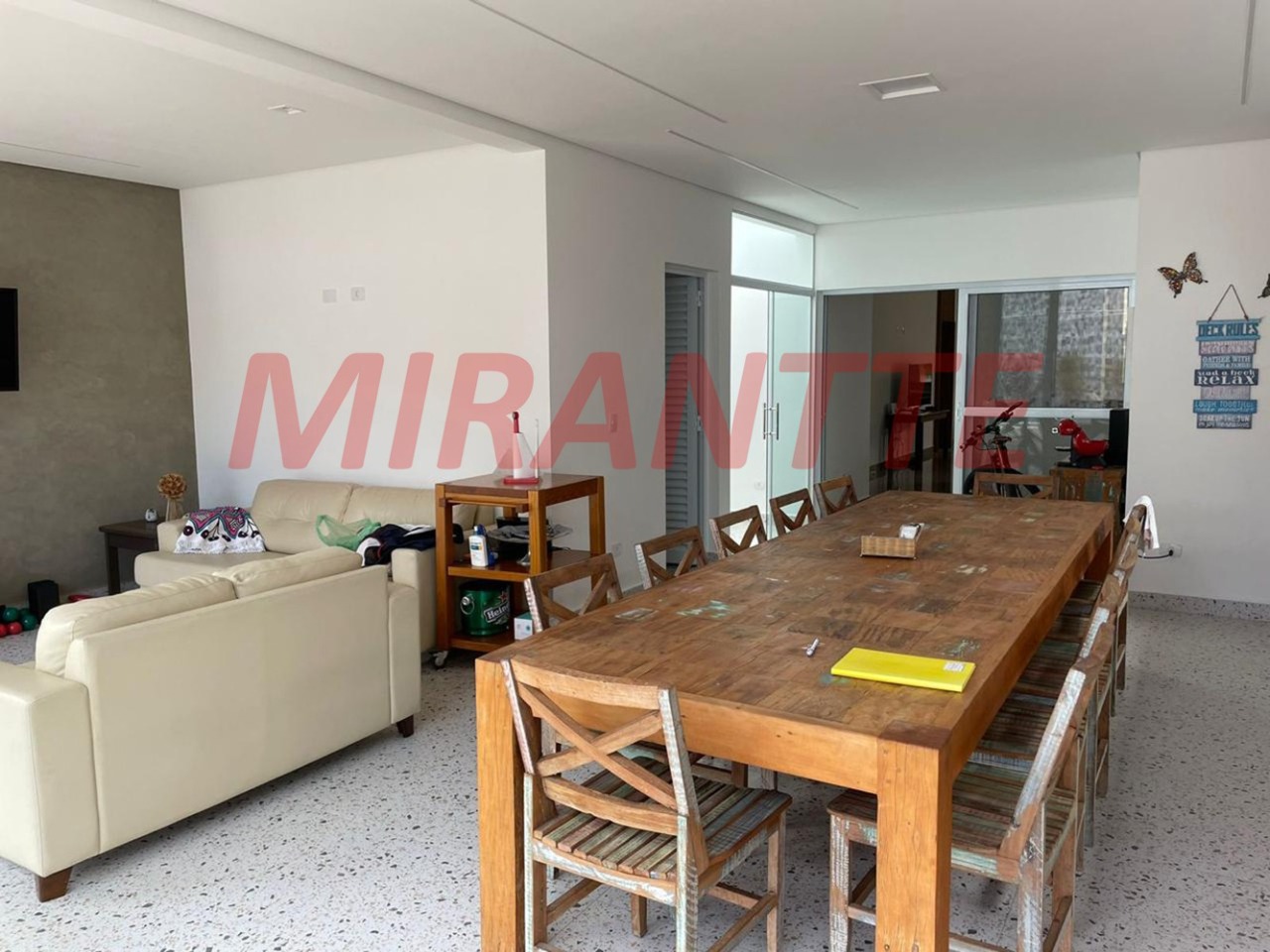 Cond. fechado de 269m² com 3 quartos em Refúgio