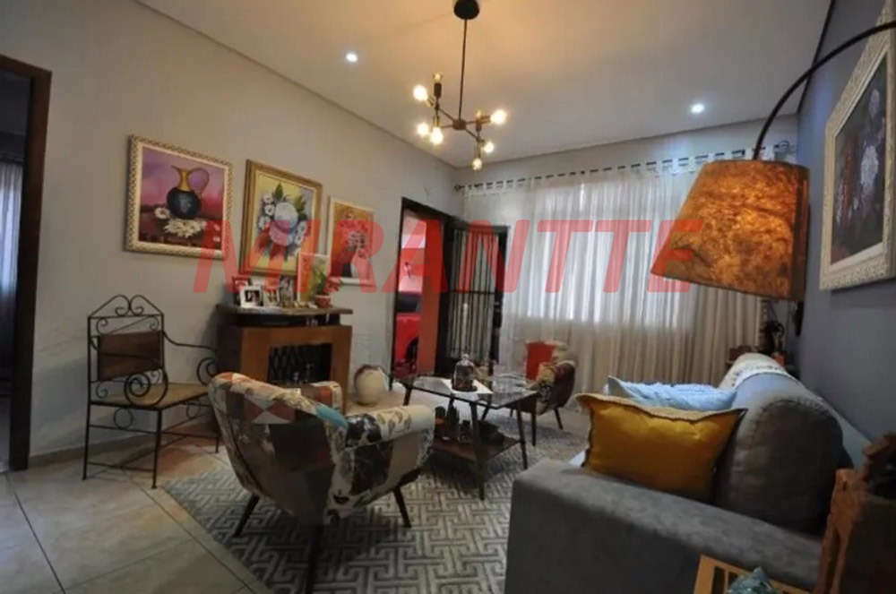 Casa terrea de 209m² com 4 quartos em Jaçana