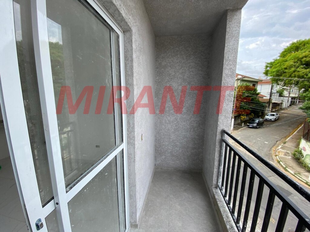 Apartamento de 40m² com 2 quartos em Água Fria