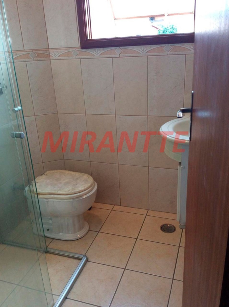 Sobrado de 128m² com 3 quartos em Vila Galvão