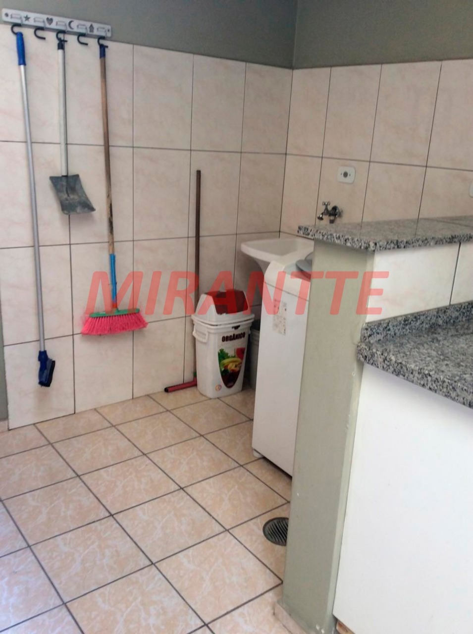Sobrado de 128m² com 3 quartos em Vila Galvão