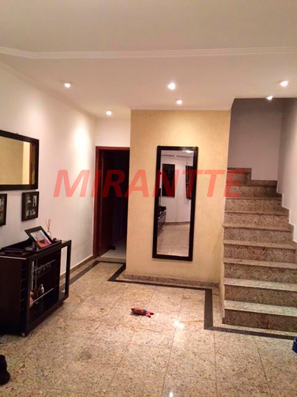 Sobrado de 128m² com 3 quartos em Vila Galvão