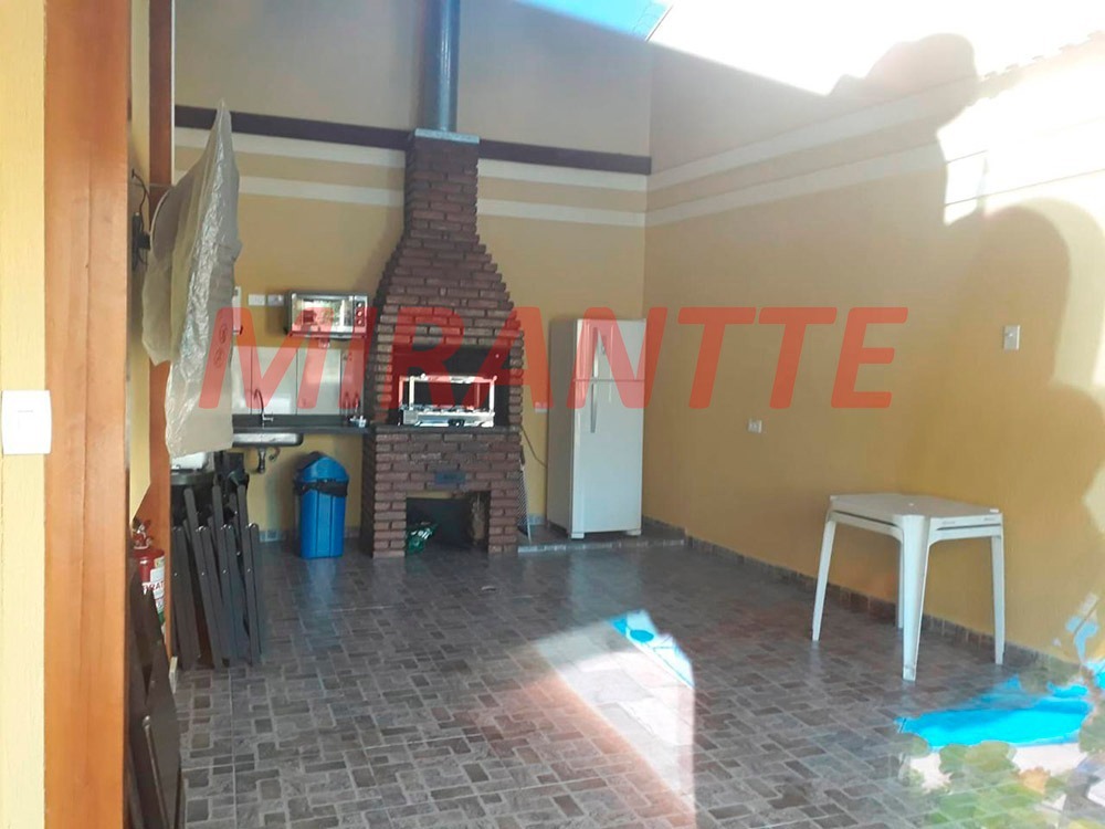 Cond. fechado de 110m² com 3 quartos em Vila Santos