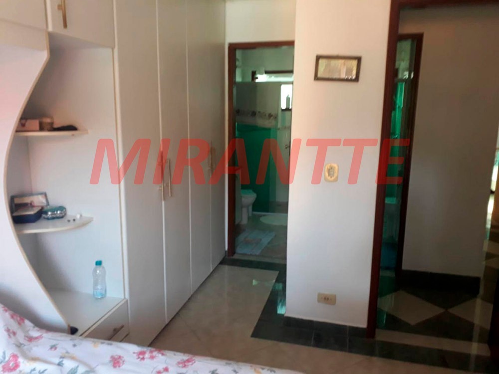 Cond. fechado de 110m² com 3 quartos em Vila Santos