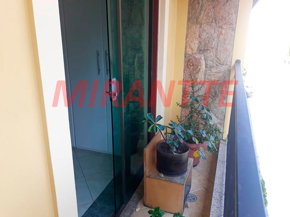 Cond. fechado de 110m² com 3 quartos em Vila Santos
