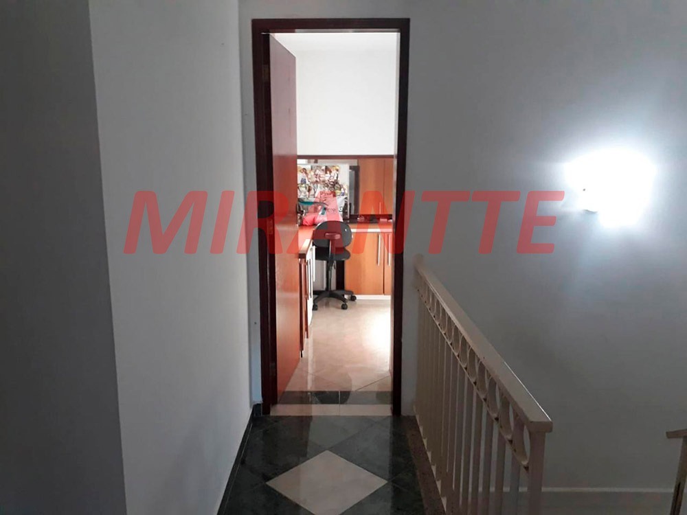 Cond. fechado de 110m² com 3 quartos em Vila Santos