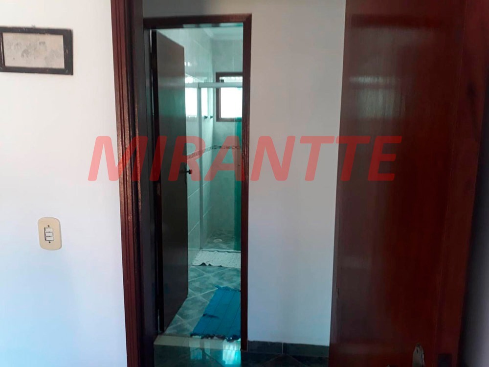 Cond. fechado de 110m² com 3 quartos em Vila Santos