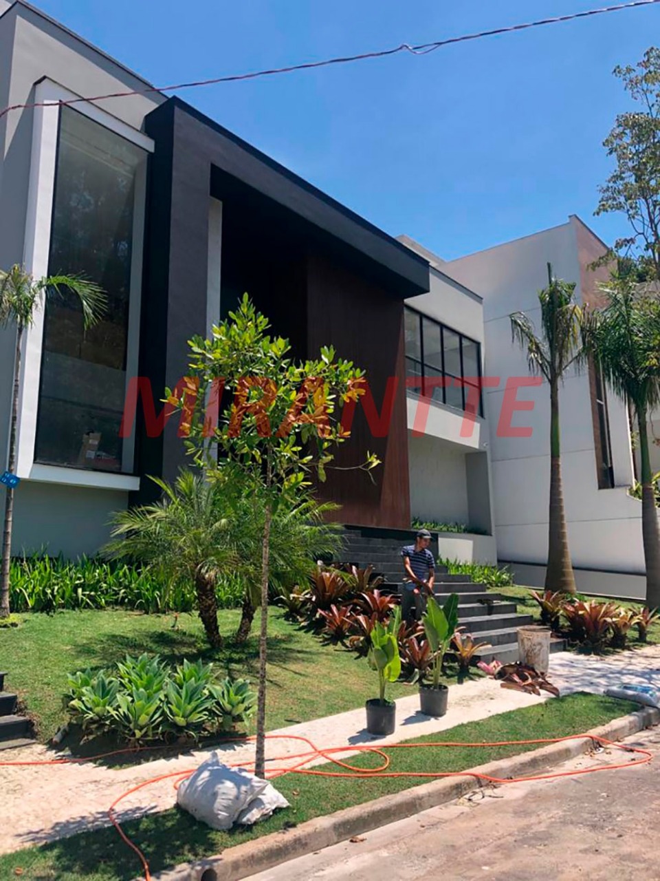 Cond. fechado de 950m² com 5 quartos em Tucuruvi