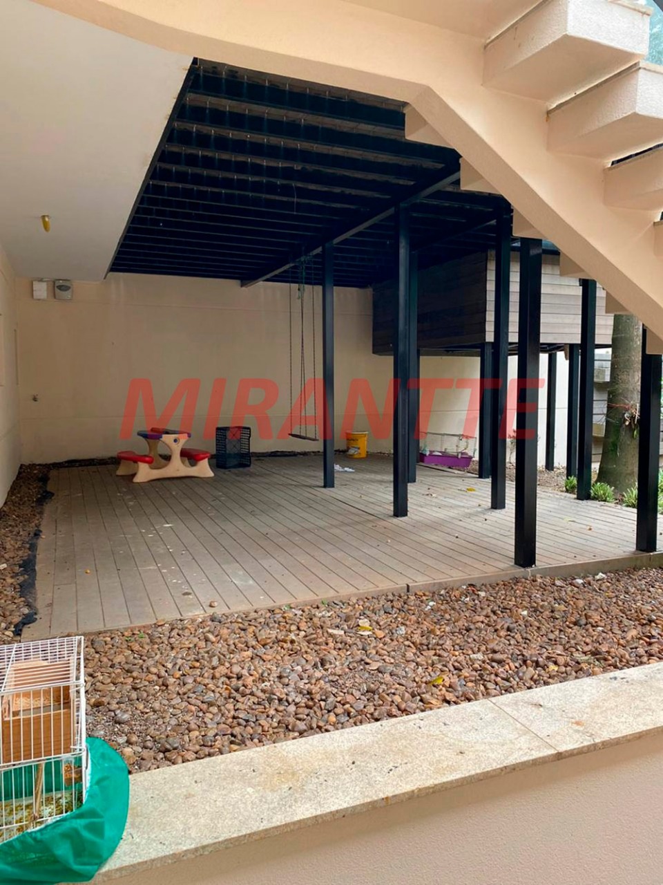 Cond. fechado de 600m² com 4 quartos em Tucuruvi