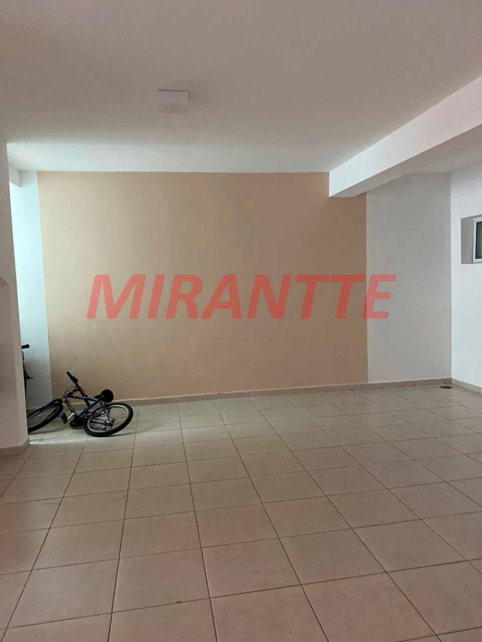 Cond. fechado de 600m² com 4 quartos em Tucuruvi