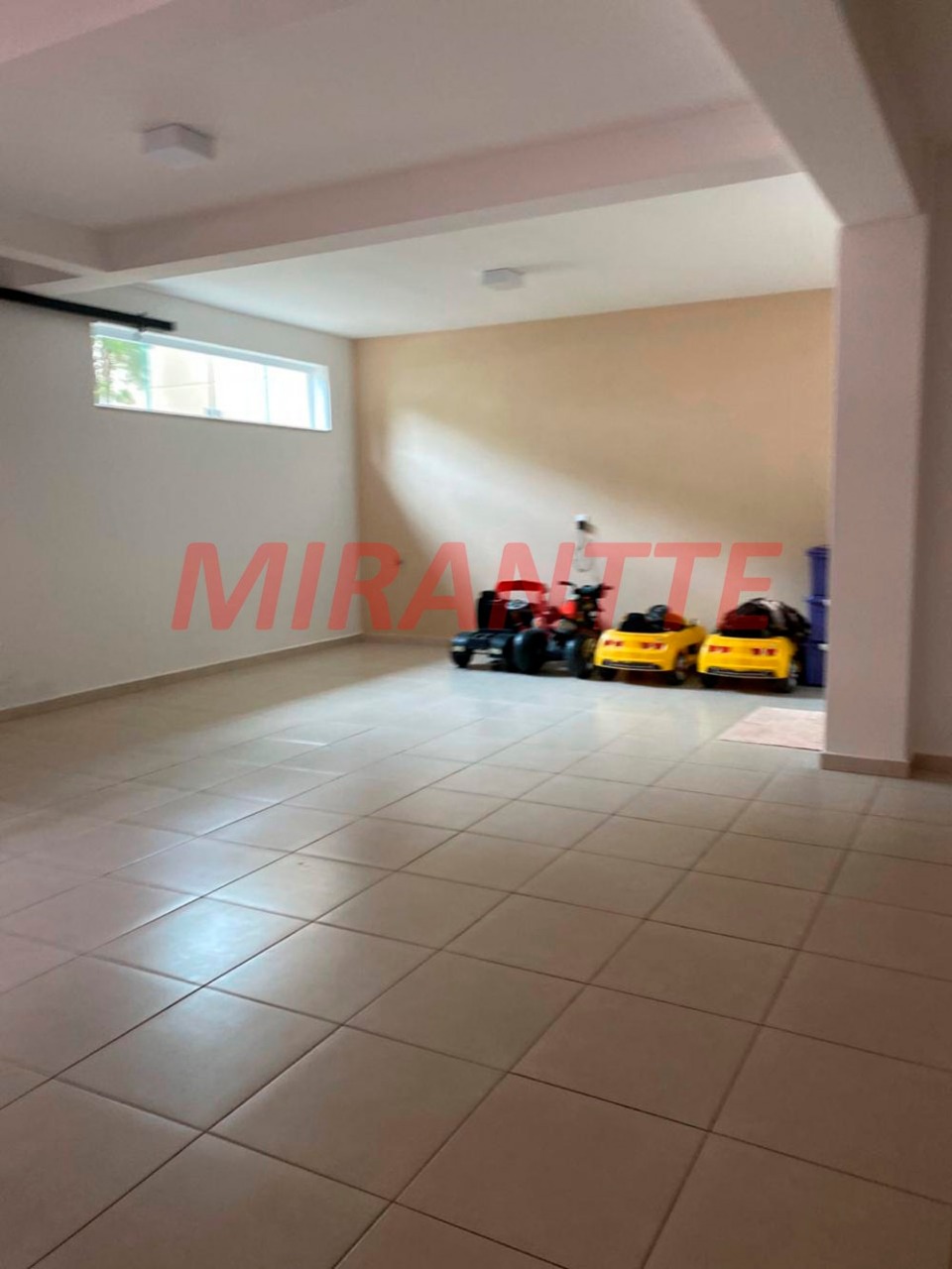 Cond. fechado de 600m² com 4 quartos em Tucuruvi