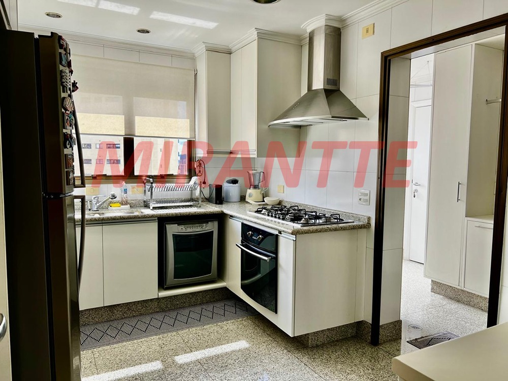 Apartamento de 208m² com 3 quartos em Santana