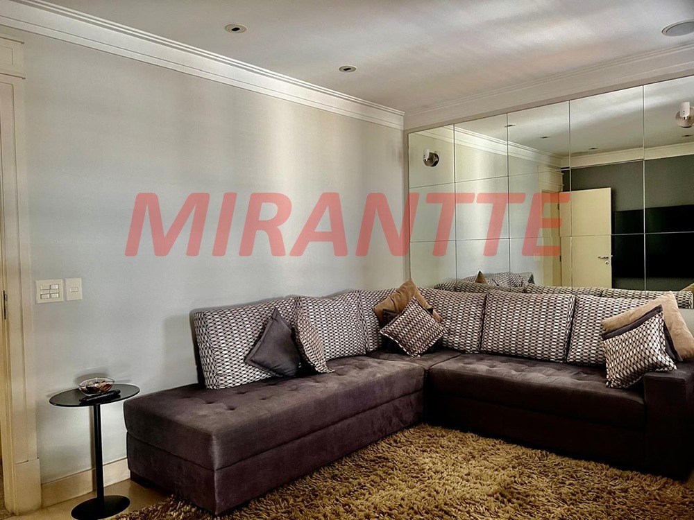 Apartamento de 208m² com 3 quartos em Santana