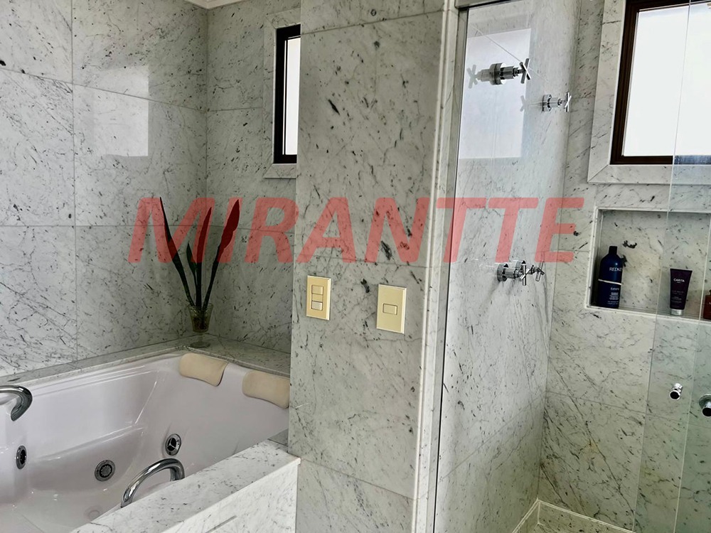 Apartamento de 208m² com 3 quartos em Santana