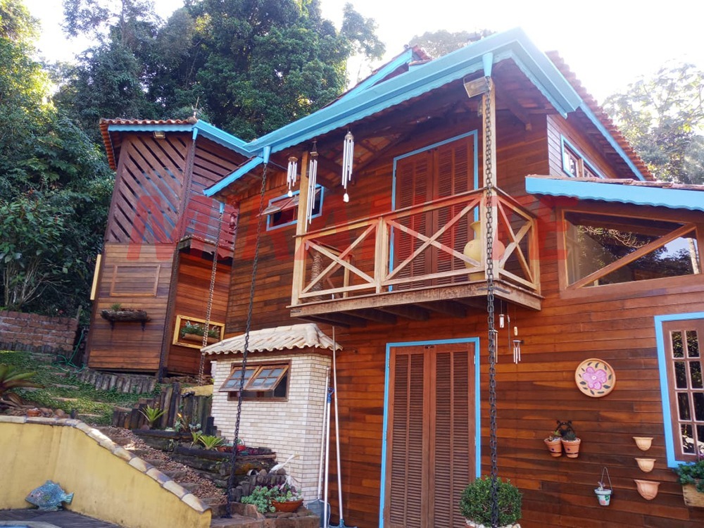 Cond. fechado de 110m² com 2 quartos em Serra da Cantareira
