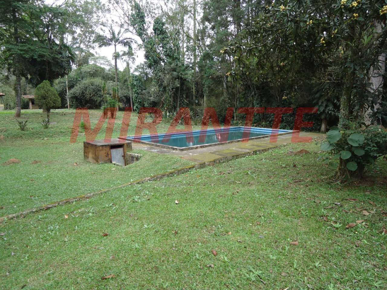 ChÁcara de 813.07m² com 3 quartos em Tanque Caio
