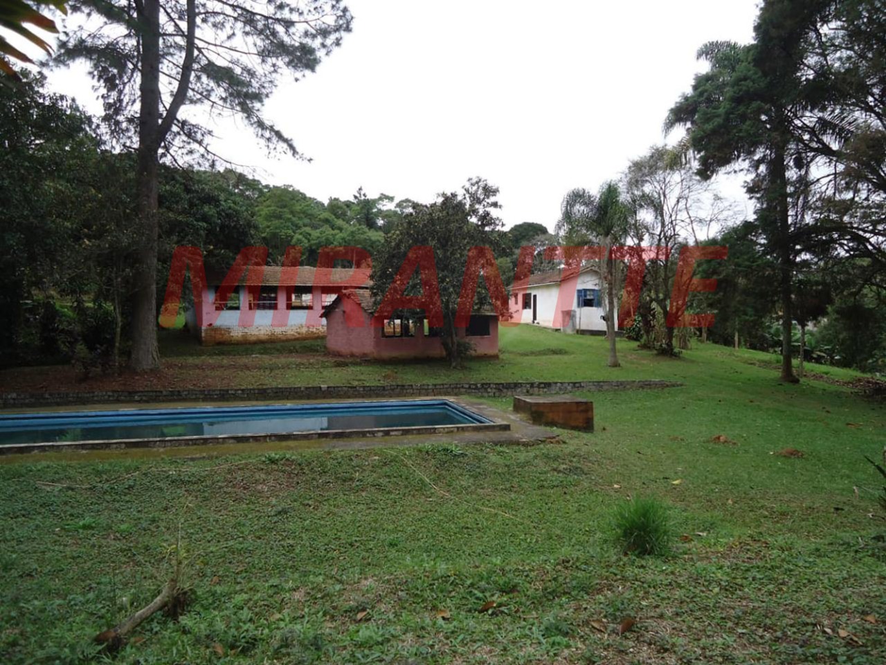 ChÁcara de 813.07m² com 3 quartos em Tanque Caio