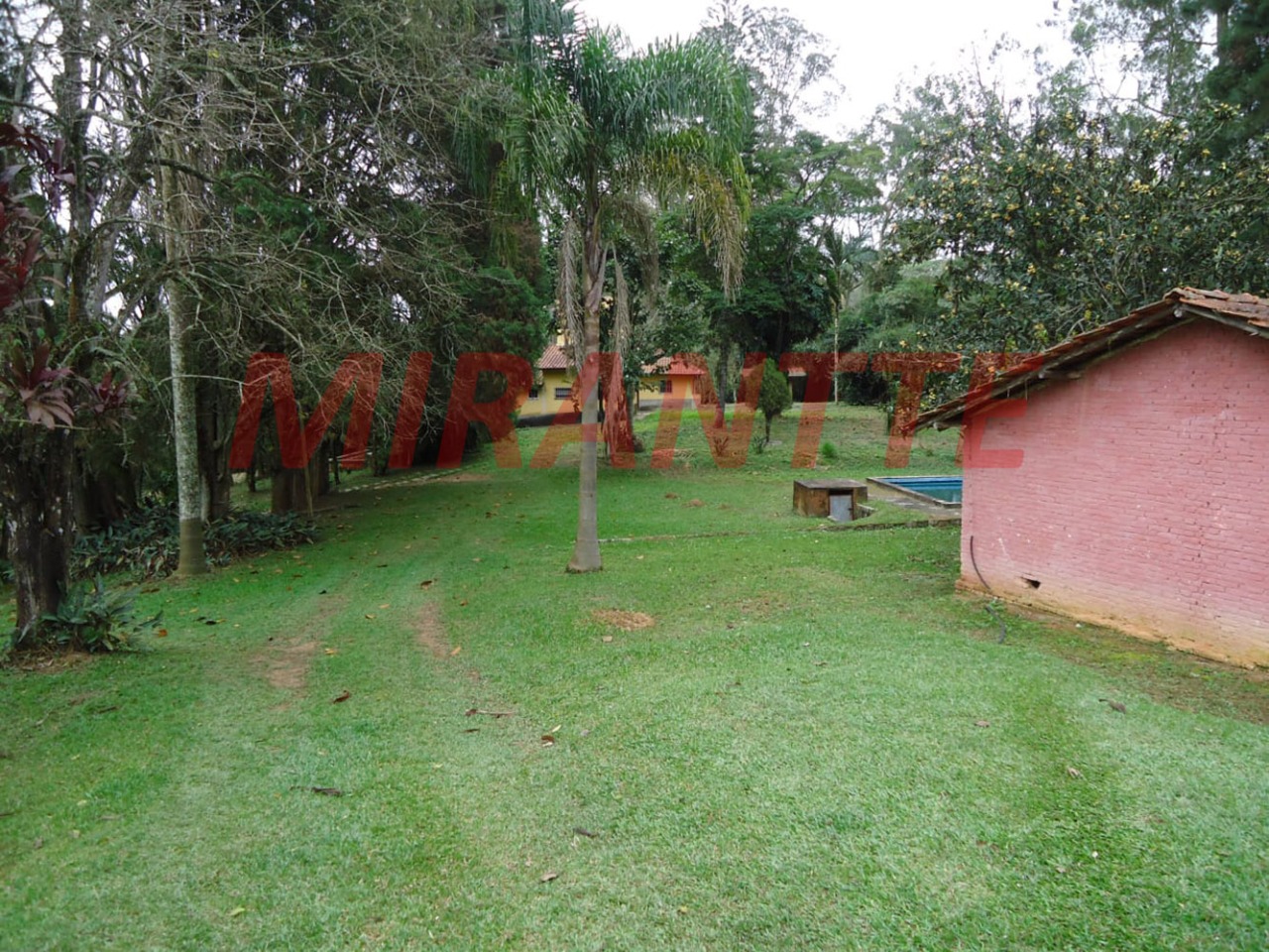 ChÁcara de 813.07m² com 3 quartos em Tanque Caio