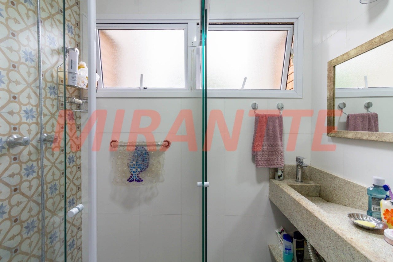 Apartamento de 179m² com 4 quartos em Água Fria