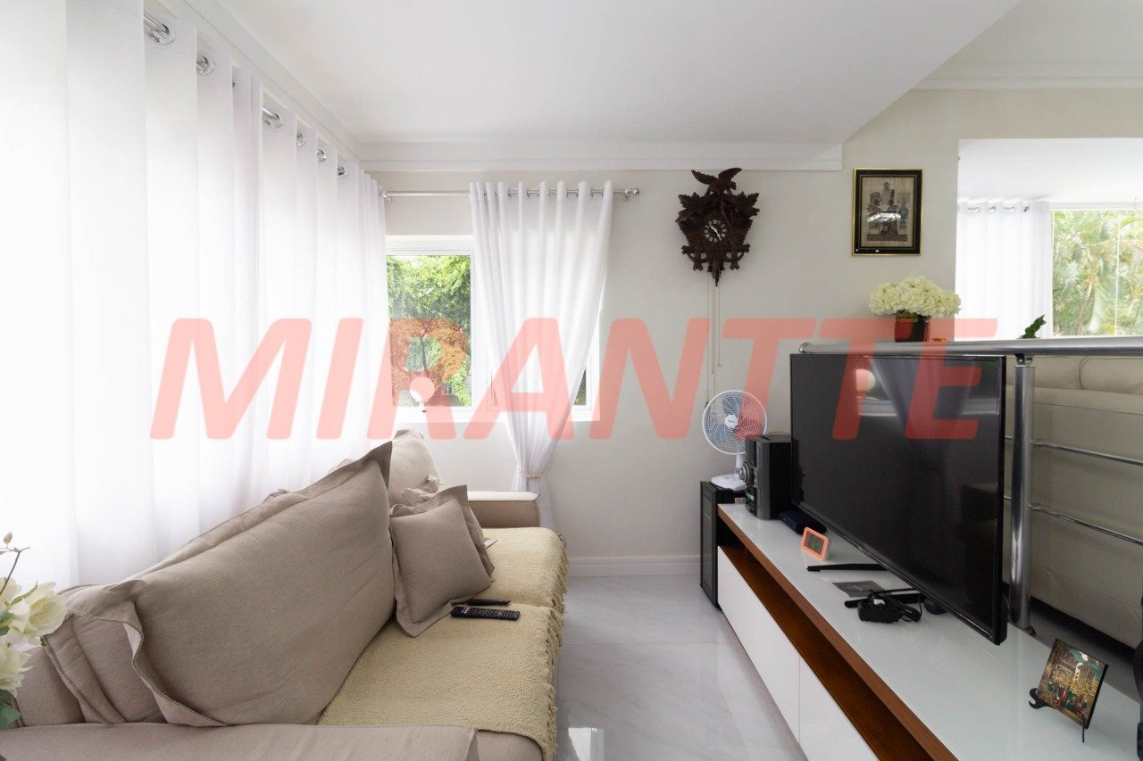 Apartamento de 179m² com 4 quartos em Água Fria