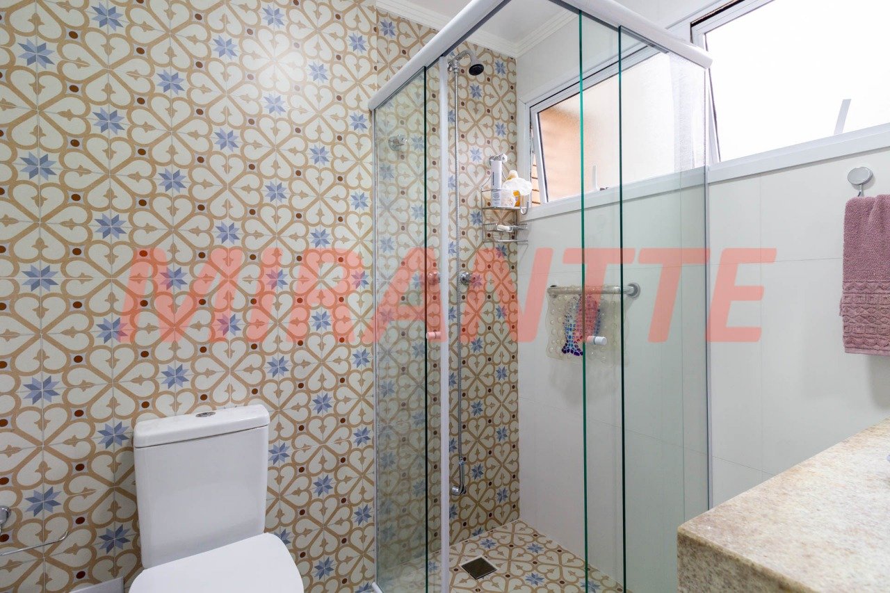 Apartamento de 179m² com 4 quartos em Água Fria