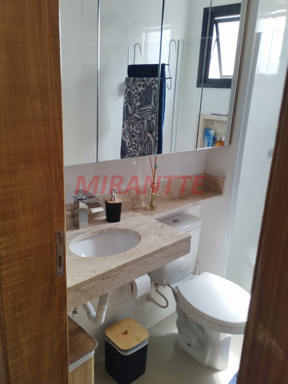 Apartamento de 60m² com 2 quartos em Parque Peruche
