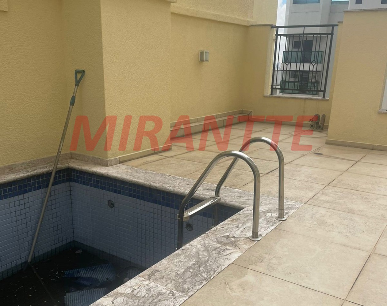 Cobertura de 308m² com 3 quartos em Santana