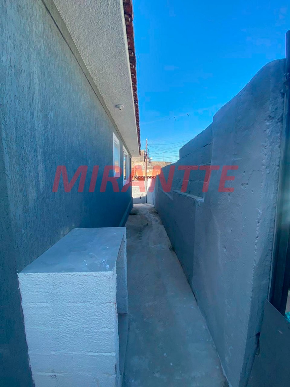 Sobrado de 200m² com 5 quartos em Parque Sao Luis