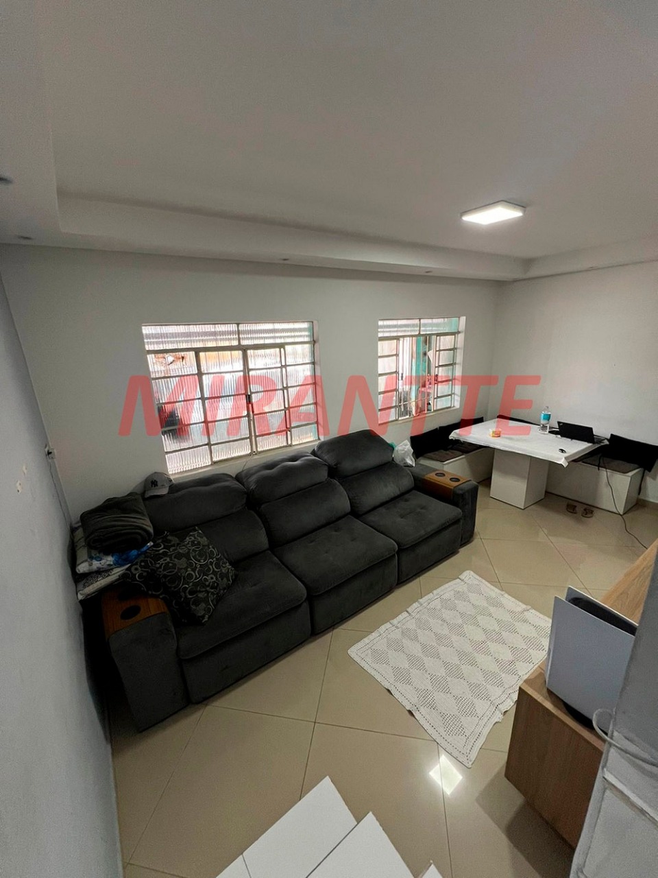 Sobrado de 200m² com 5 quartos em Parque Sao Luis
