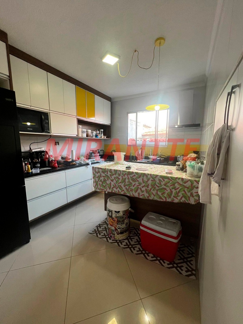 Sobrado de 200m² com 5 quartos em Parque Sao Luis