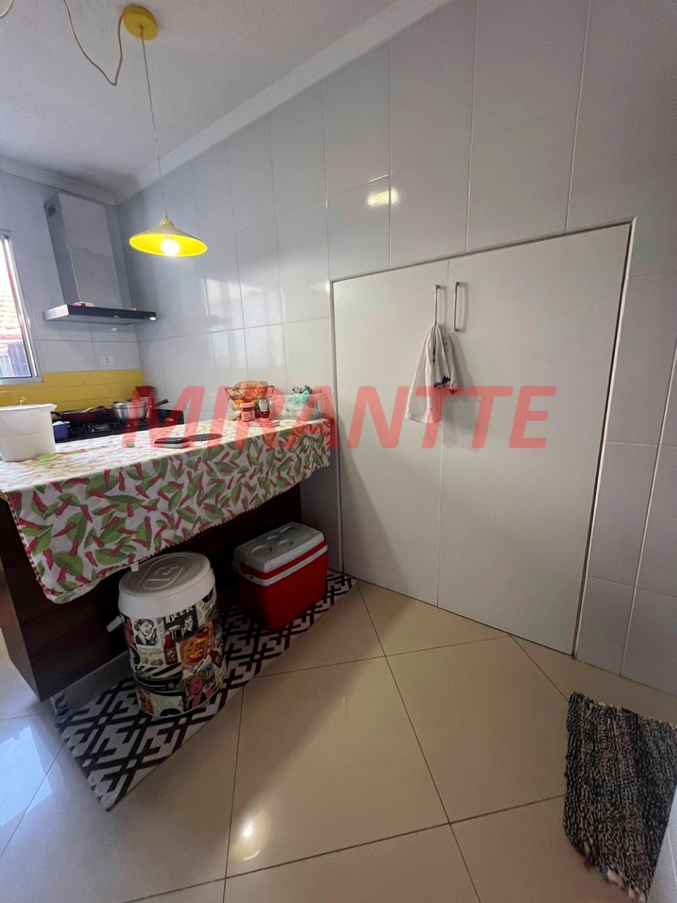 Sobrado de 200m² com 5 quartos em Parque Sao Luis