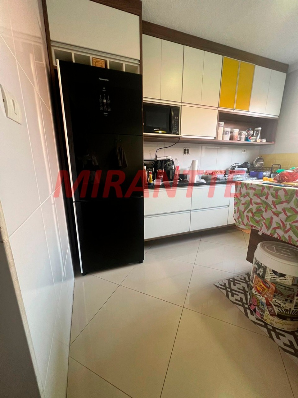 Sobrado de 200m² com 5 quartos em Parque Sao Luis