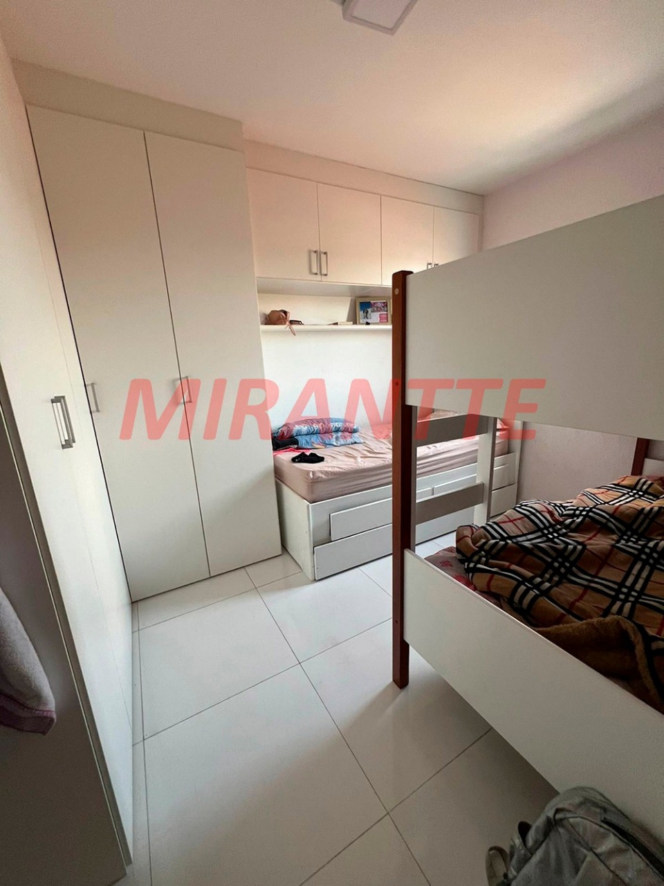 Sobrado de 200m² com 5 quartos em Parque Sao Luis