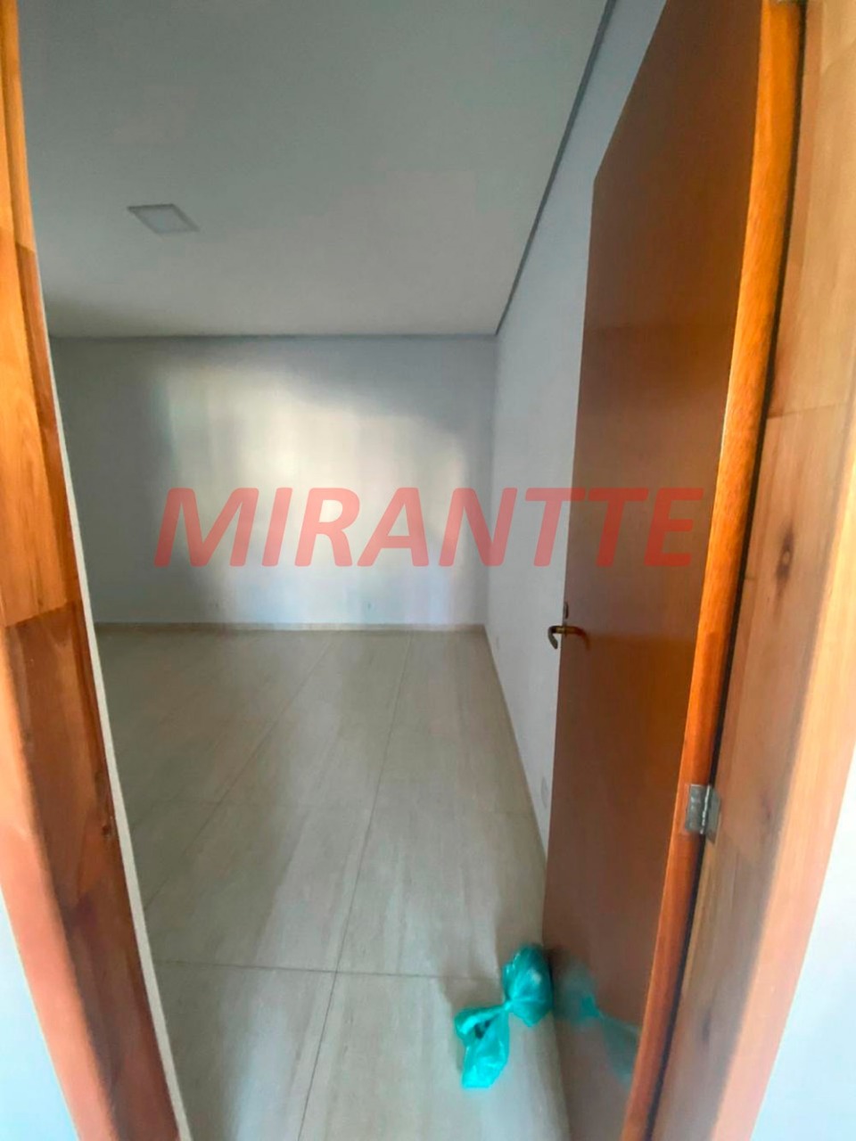 Sobrado de 200m² com 5 quartos em Parque Sao Luis