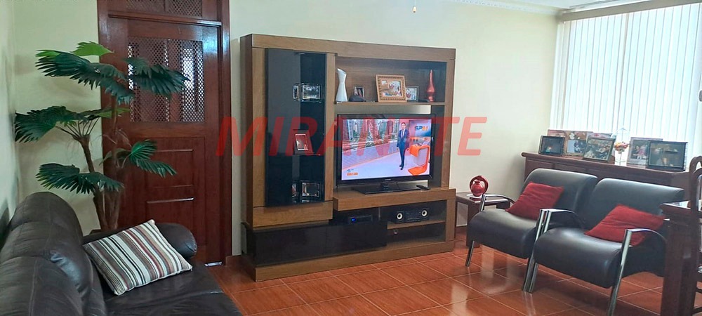 Apartamento de 70m² com 2 quartos em Barro Branco