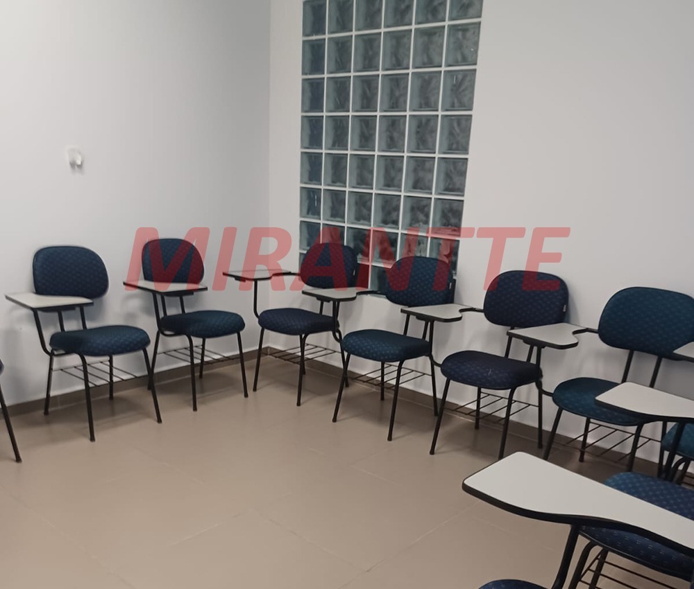 Comercial de 280m² em Água Fria