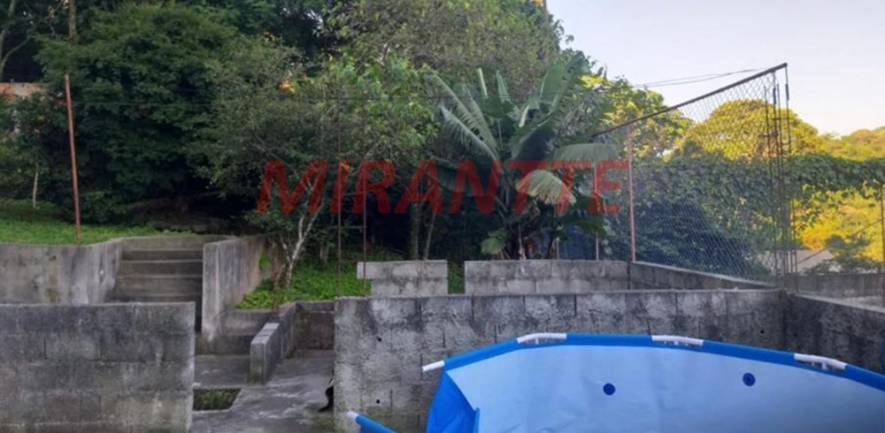 Cond. fechado de 450m² com 5 quartos em Serra da Cantareira